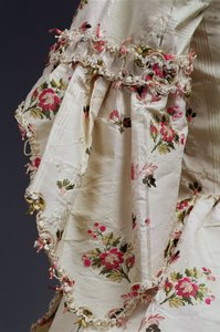 Mouwdetail van een damesjurk, c.1775-80 door English School